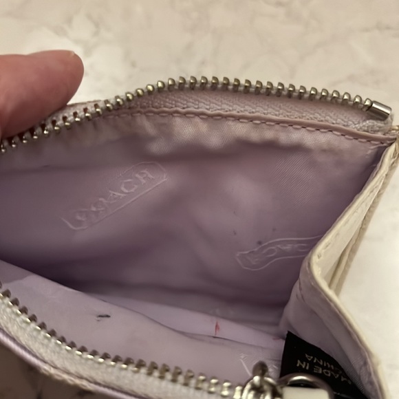 Coach lilac/cream small card wallet with keychain - Picture 4 of 6